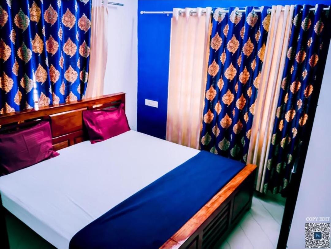 Cliffside Cottage - Tap to explore photos