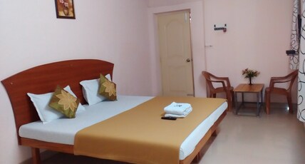 Royal Green Accommodation Room Type - Standard Double Room with Fan