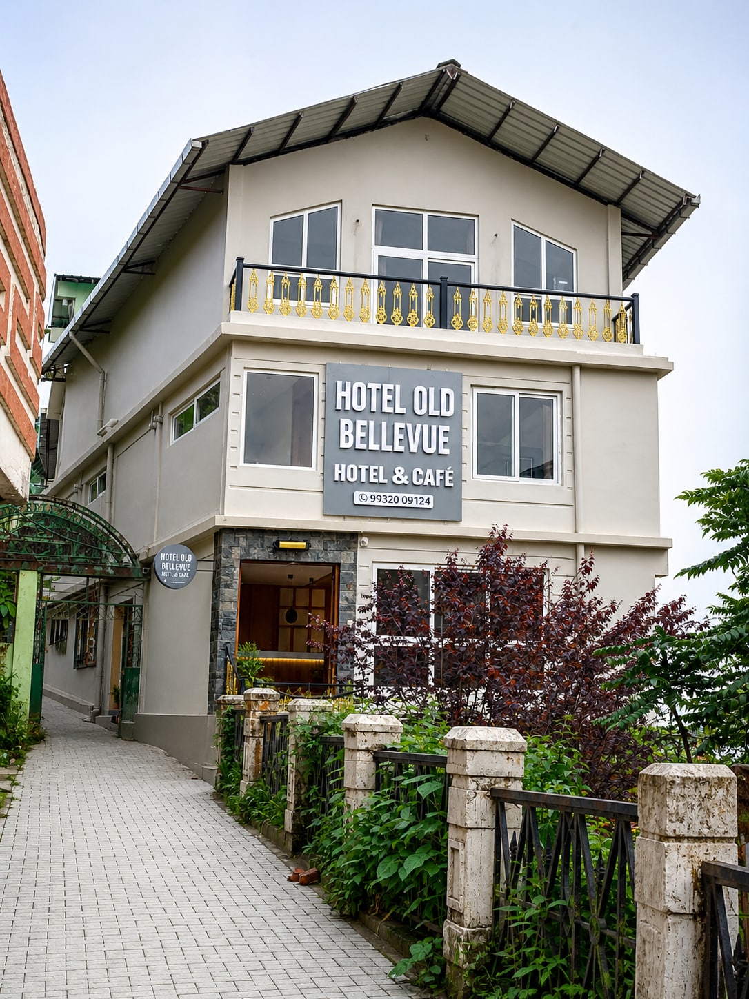 HOTEL OLD BELLEVUE - Tap to explore photos