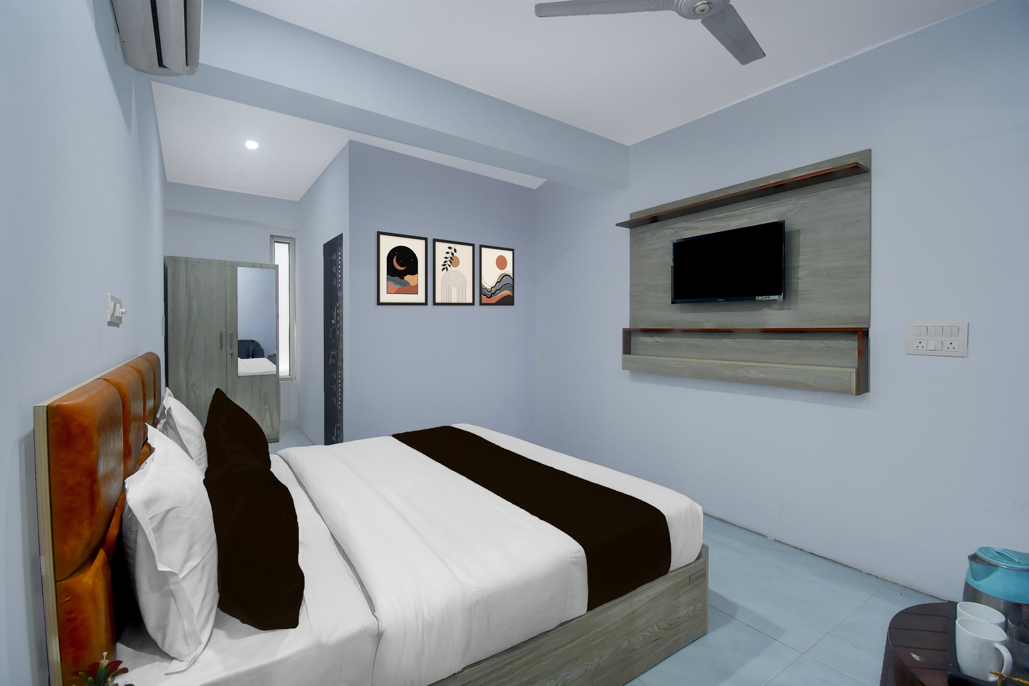 HOTEL O VELORA - Tap to explore photos