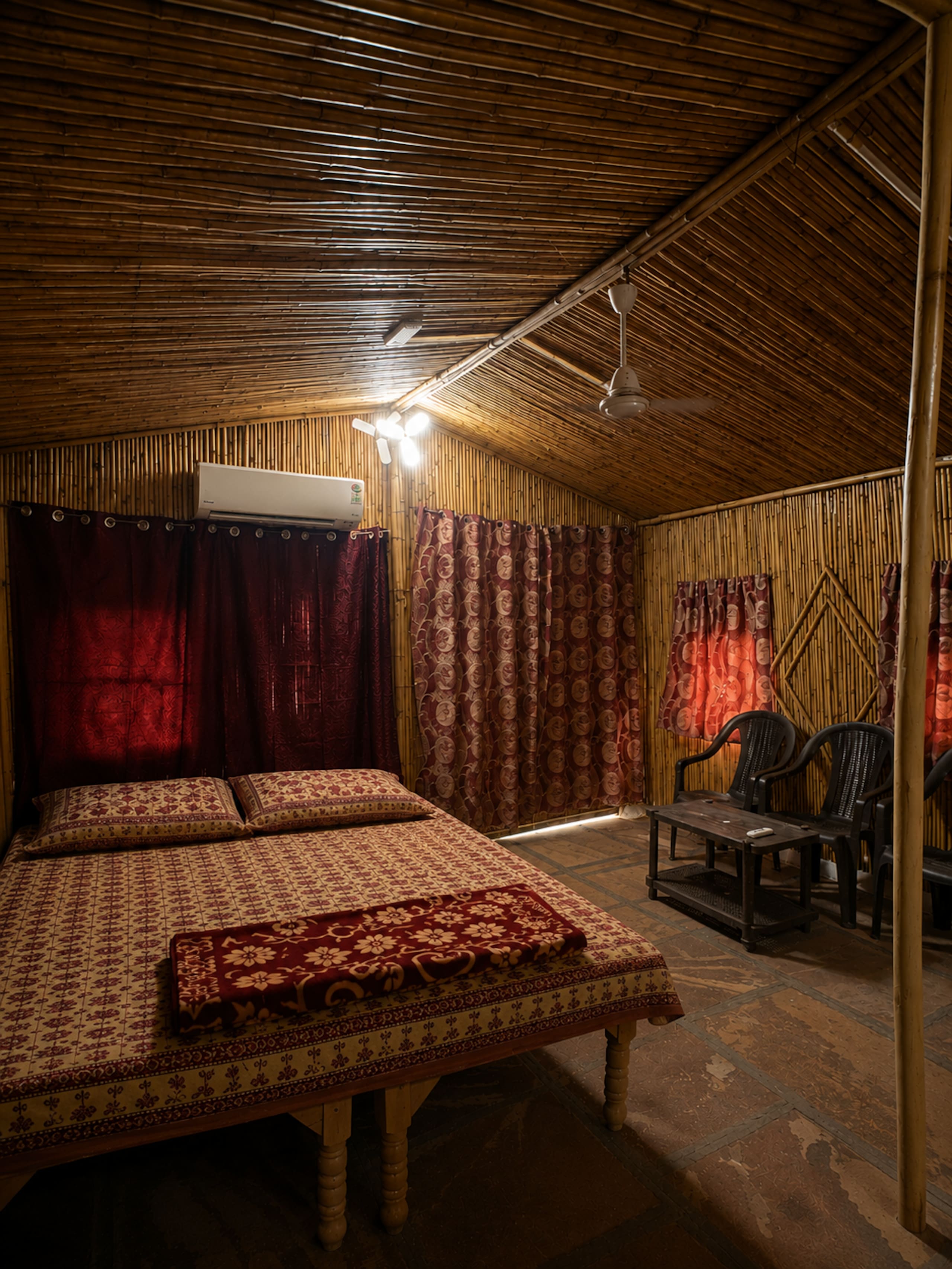 Bamboo Hut Farm Stay - Tap to explore photos