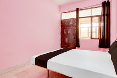 SPOT ON Blue Heart Green Guest House