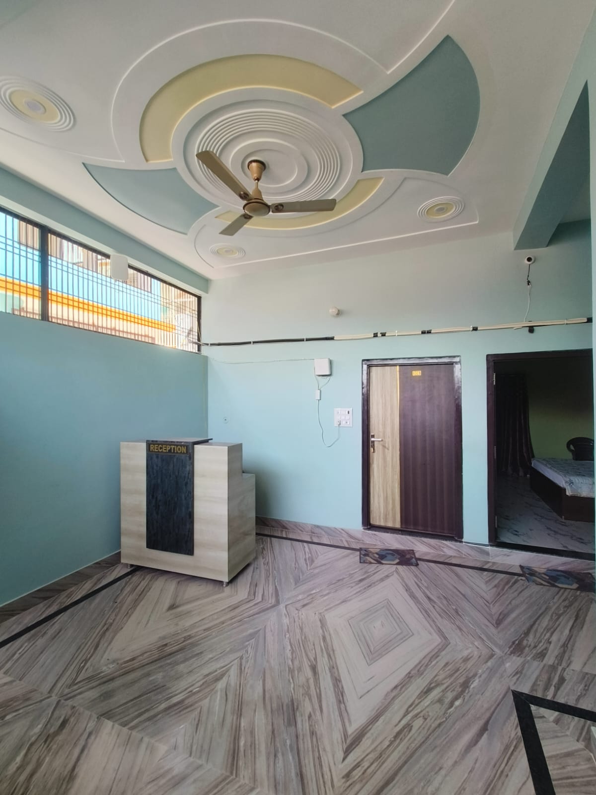 Shree Ram Guest House - Tap to explore photos