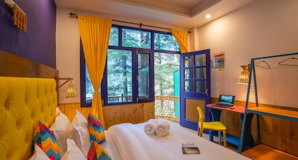 goSTOPS Kasol Room Type - Deluxe Private Room with Balcony, View and Ensuite Bathroom goSTOPS Kasol Room Type - Deluxe Private Room with Balcony, View and Ensuite Bathroom