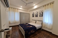 Emerald Service Apartments