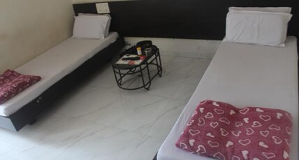 LABH HOTEL Room Type - Exective room