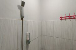 Hotel O Karunia Kost & PenginapanNearSiring Marabahan (Ulek Barito)