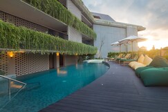 Beachwalk Residence