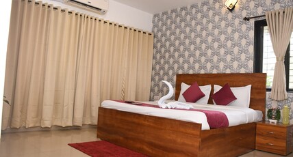Tulsi Homestay Shared Rooms Room Type - Deluxe Room-1 GOLD