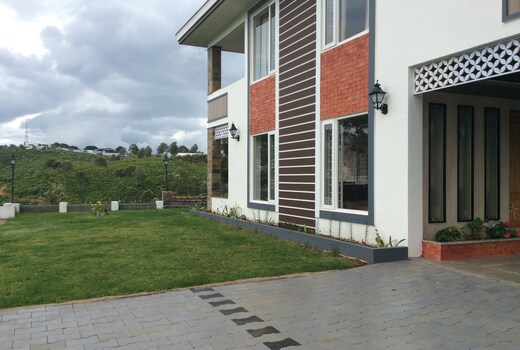 Garuda Park Resort