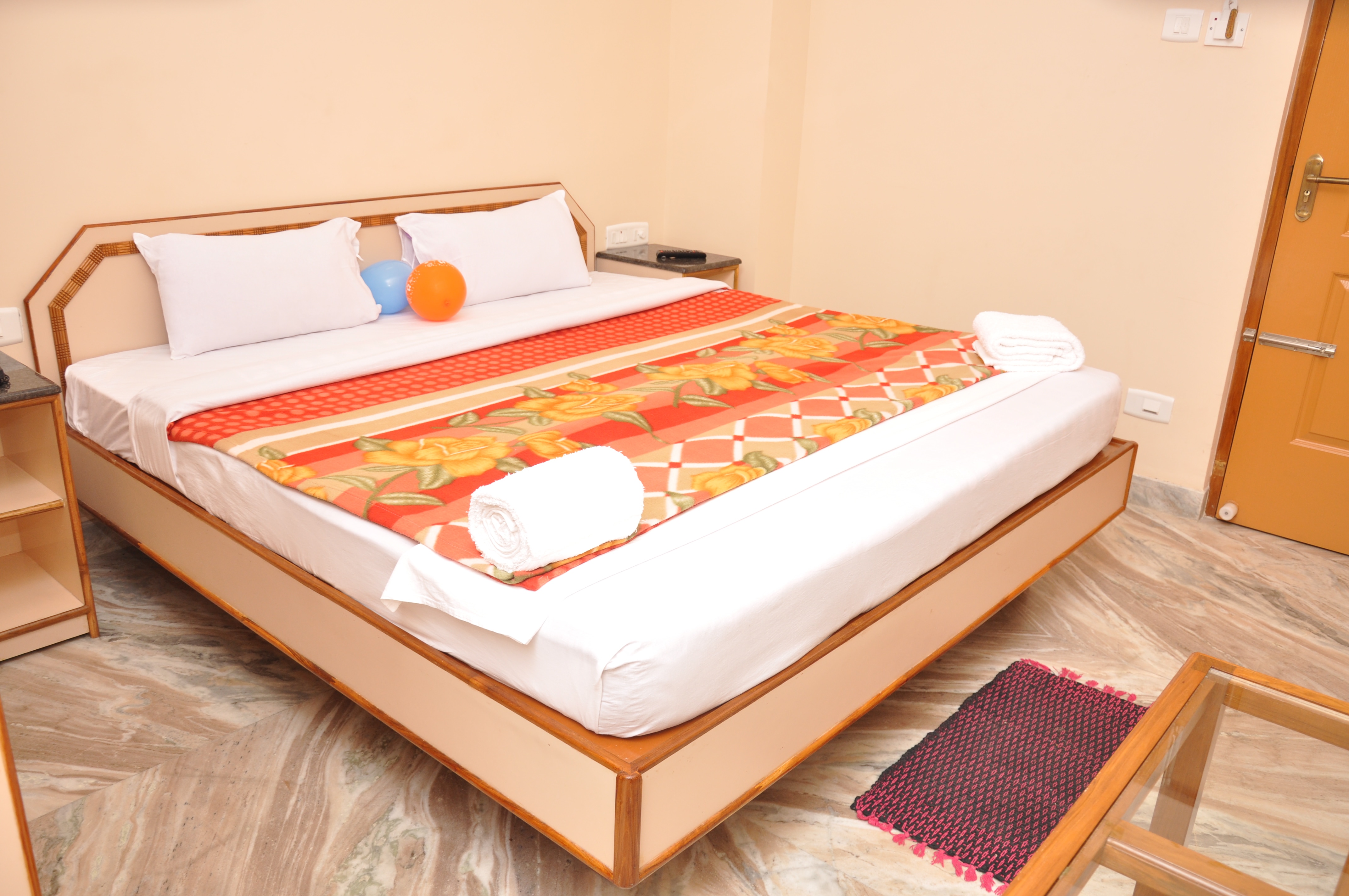 Hotel Saravana Grand - Tap to explore photos