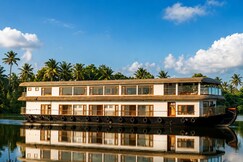 Photos of Coventina Kerala Luxury Houseboat