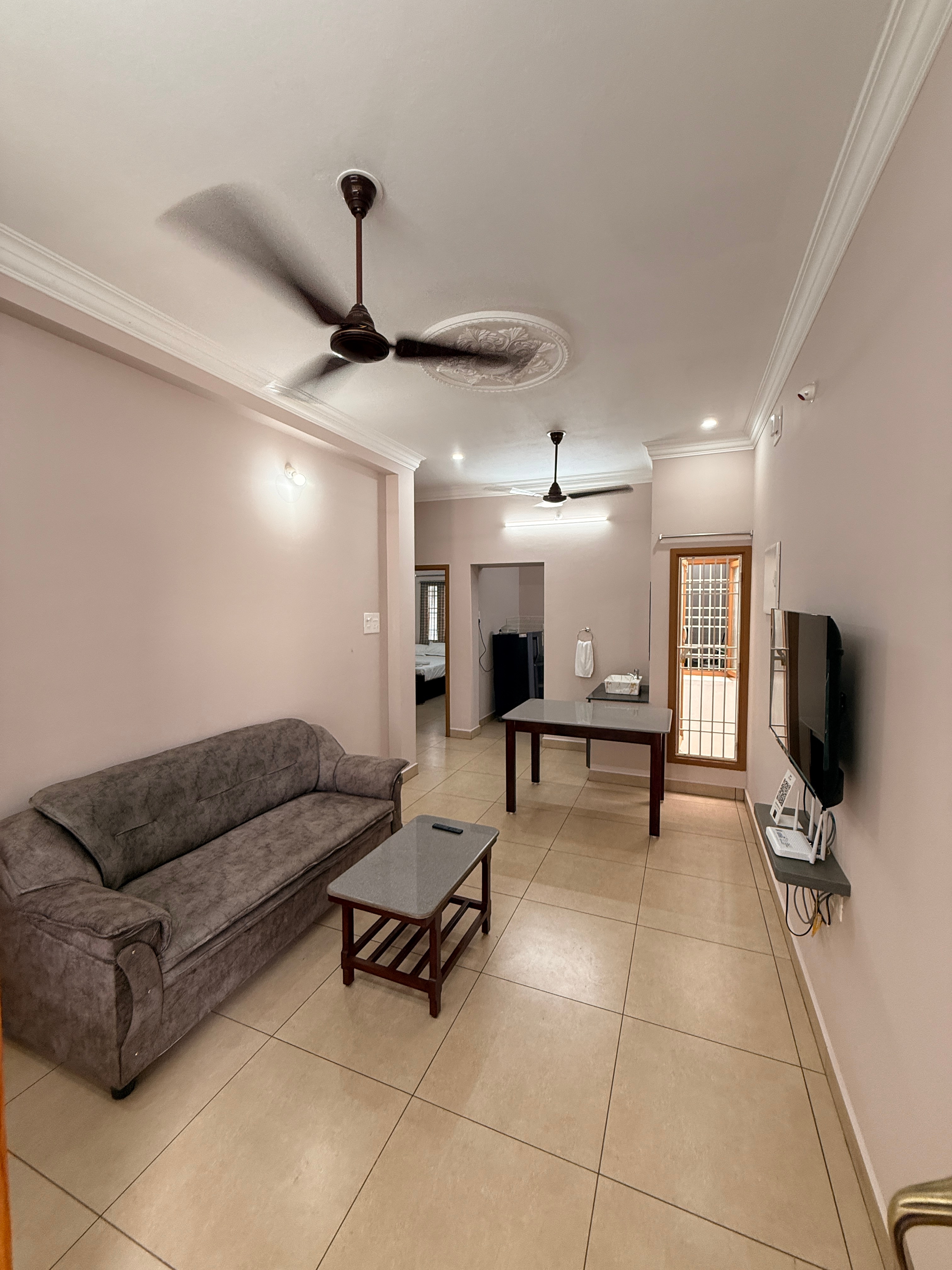 SS Homestay - Tap to explore photos