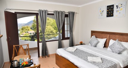 Kumaon Roop Resort Room Type - Super Deluxe Room With Himalayan View