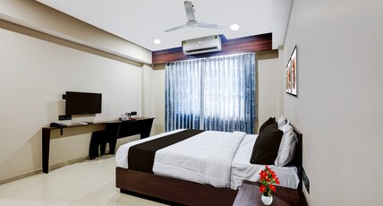 Townhouse GIDC Ankleshwar Formerly Studio 60 Room Type - Deluxe with Twin Bed