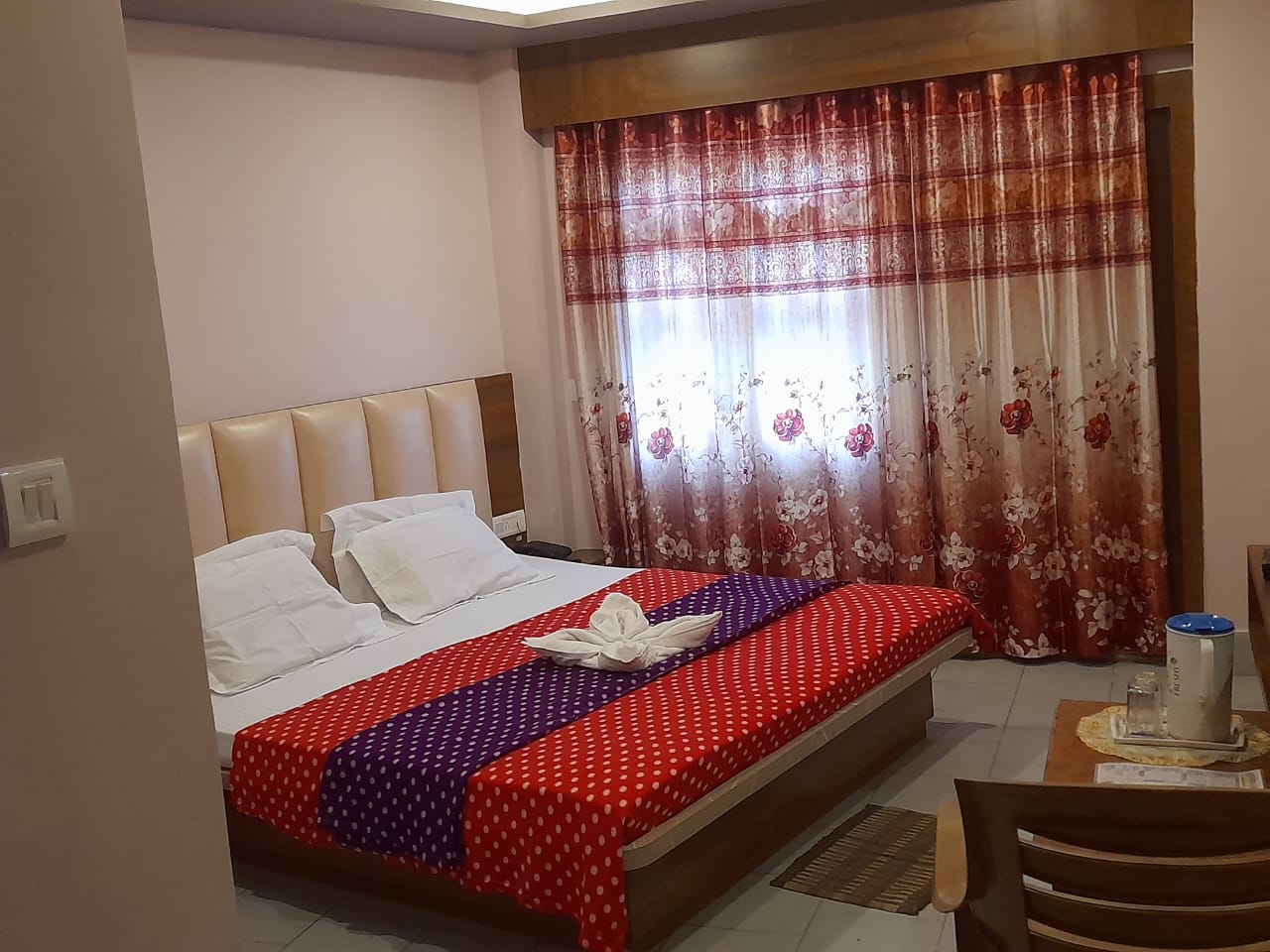 Hotel Mayur - Tap to explore photos