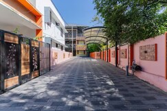 Topaz-Urban 2 BHK by Happifistays