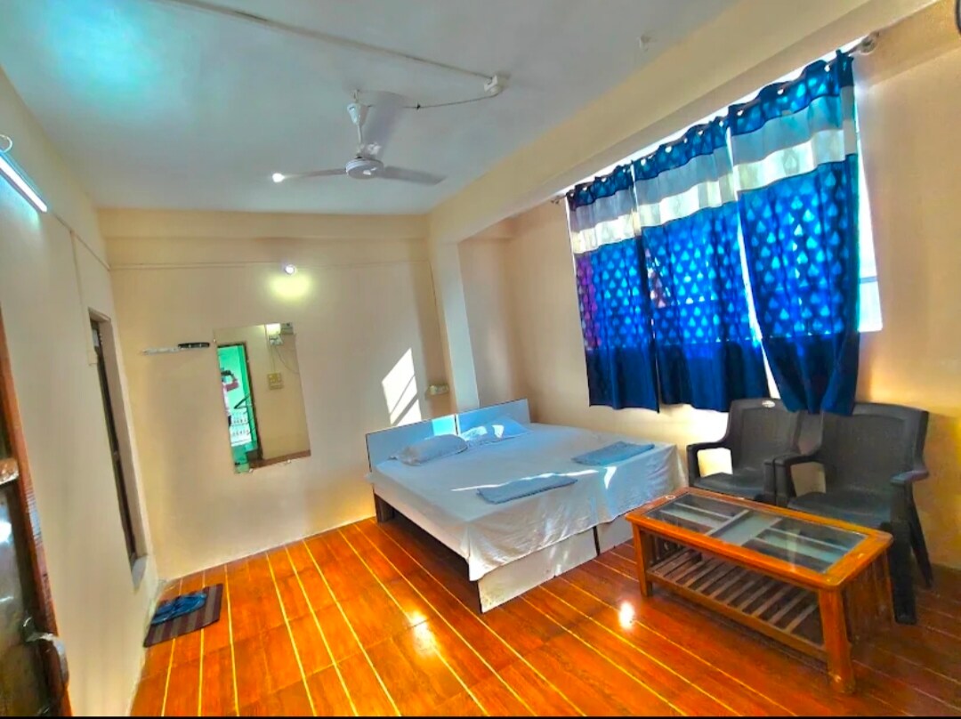 Neelam guest house - Tap to explore photos