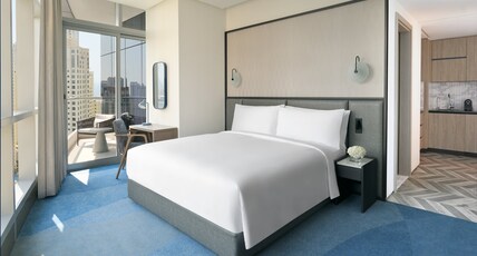 InterContinental DUBAI MARINA Room Type - 1 King Studio Balcony