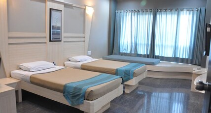 LOTUS HOTEL Room Type - LOTUS AC ROOM