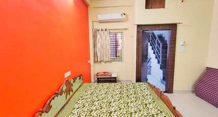 Anand Yatri Grah Home Stay Room Type - Bedroom Hall with double beds for 5-6 people
