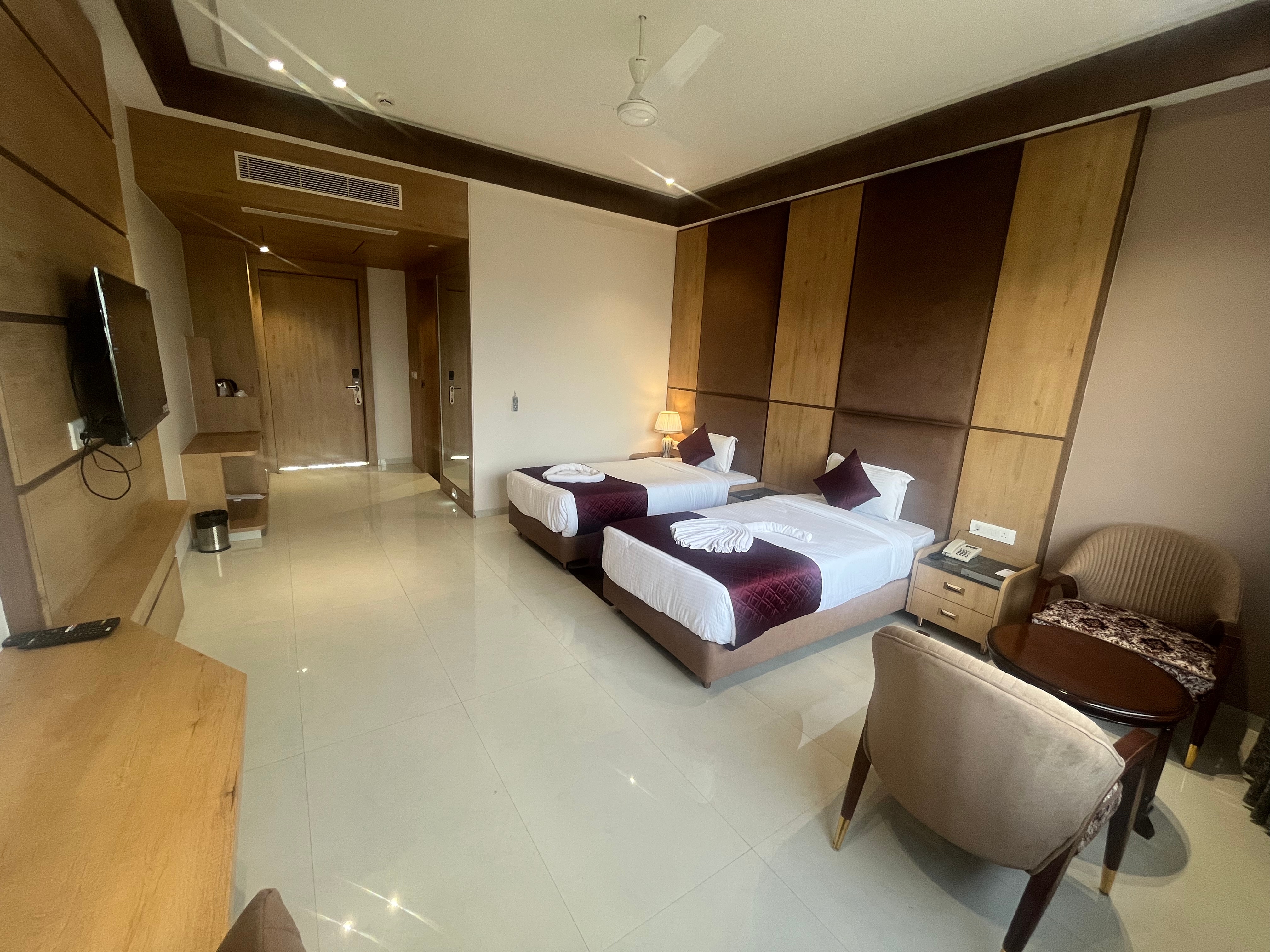 Nirvana Grand Hotel & Resort - Tap to explore photos