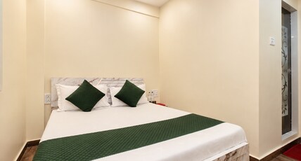HOTEL PLATINUM Room Type - Deluxe