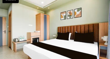 AP Royal Puri Room Type - AC Deluxe Room With Attached Balcony