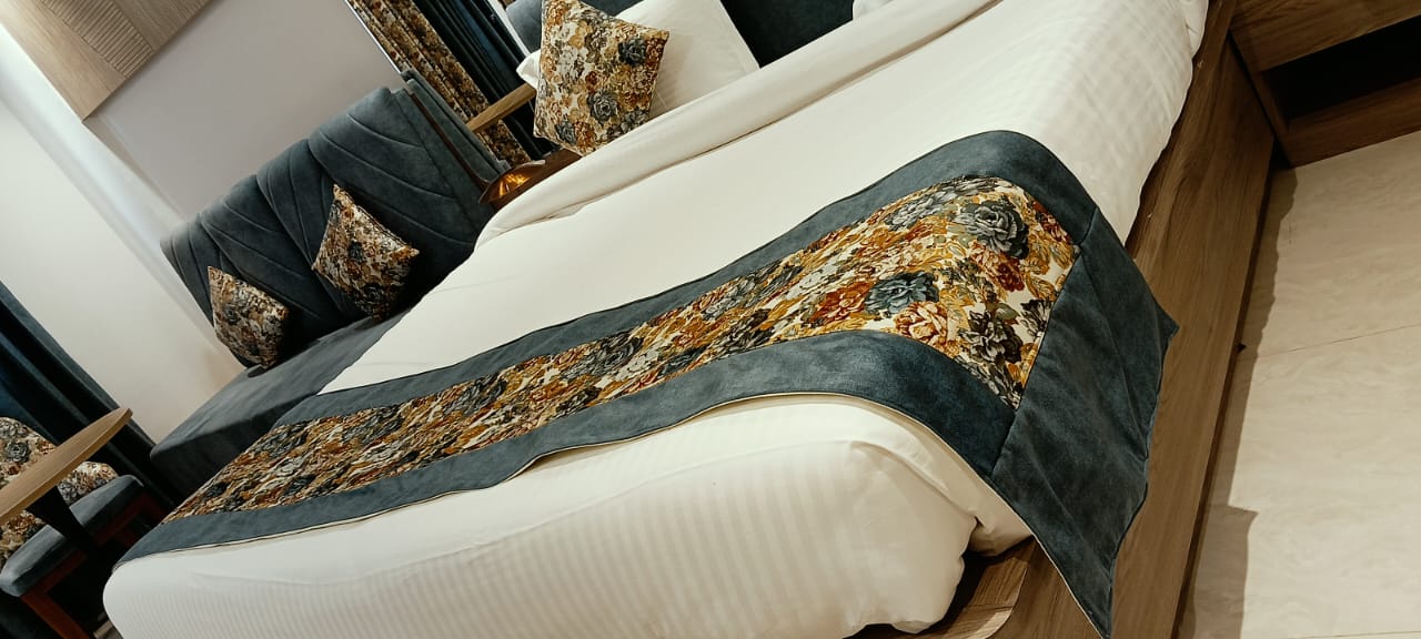 New Naresh Hotel - Tap to explore photos