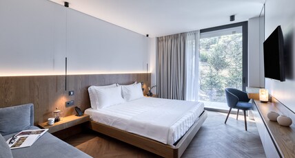 NEOMA Athens Room Type - Superior Suite Hill View NEOMA Athens Room Type - Superior Suite Hill View