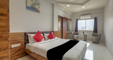 Hotel Shree Meghdootam Room Type - Deluxe AC