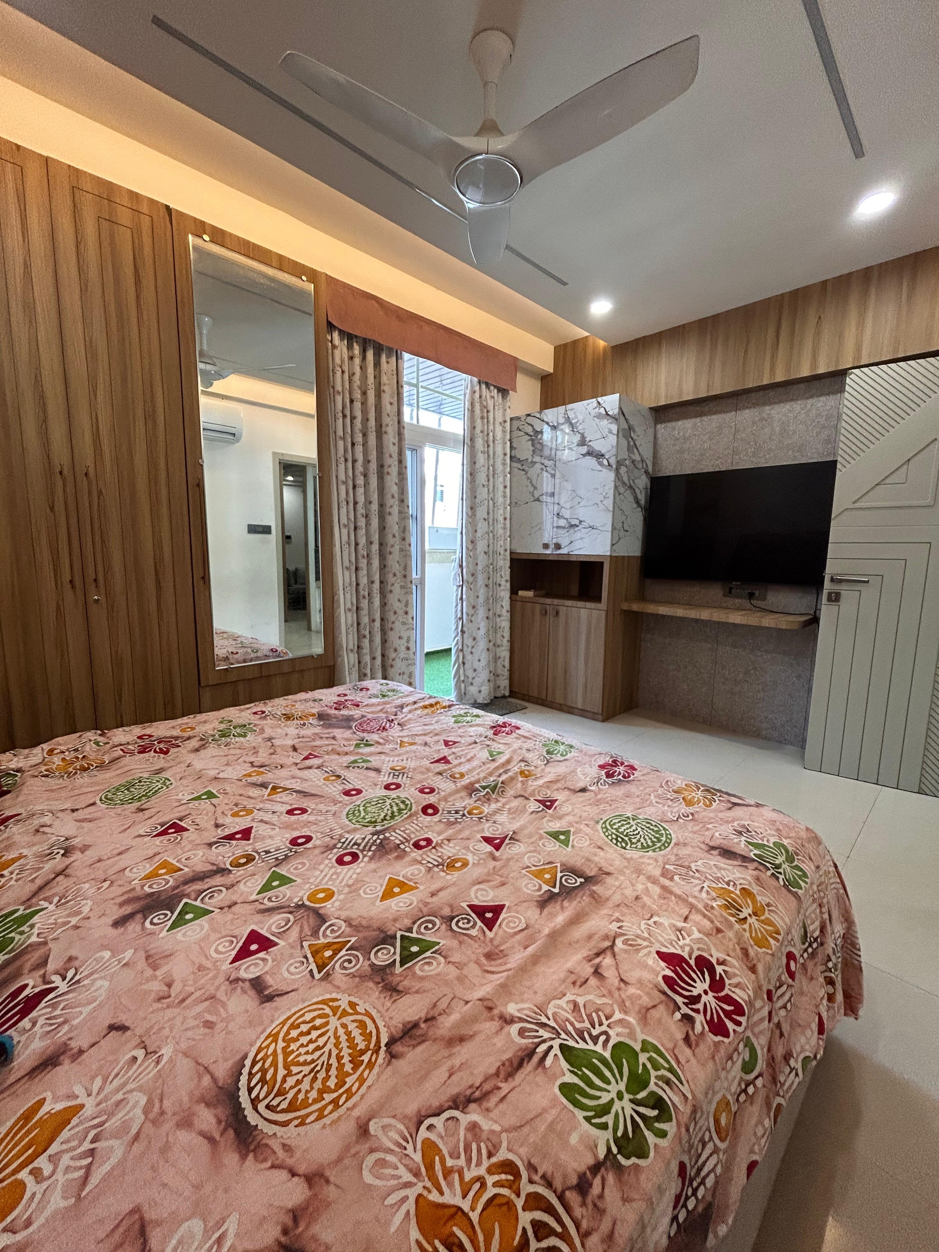 Luxurious premium flat - Tap to explore photos