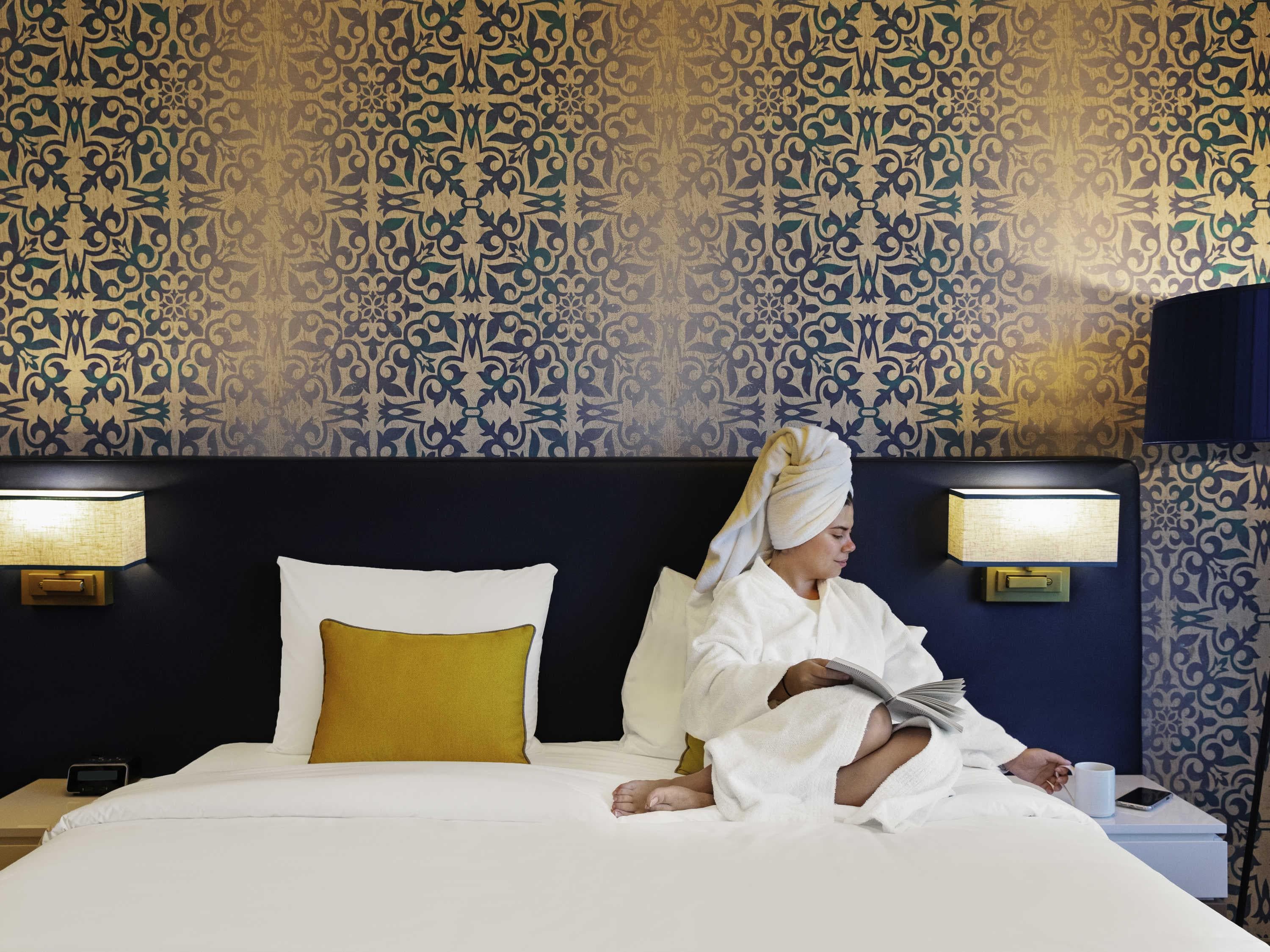 Aparthotel Adagio Dubai Gold District - Tap to explore photos