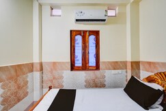 Hotel O Shreehari Niwas