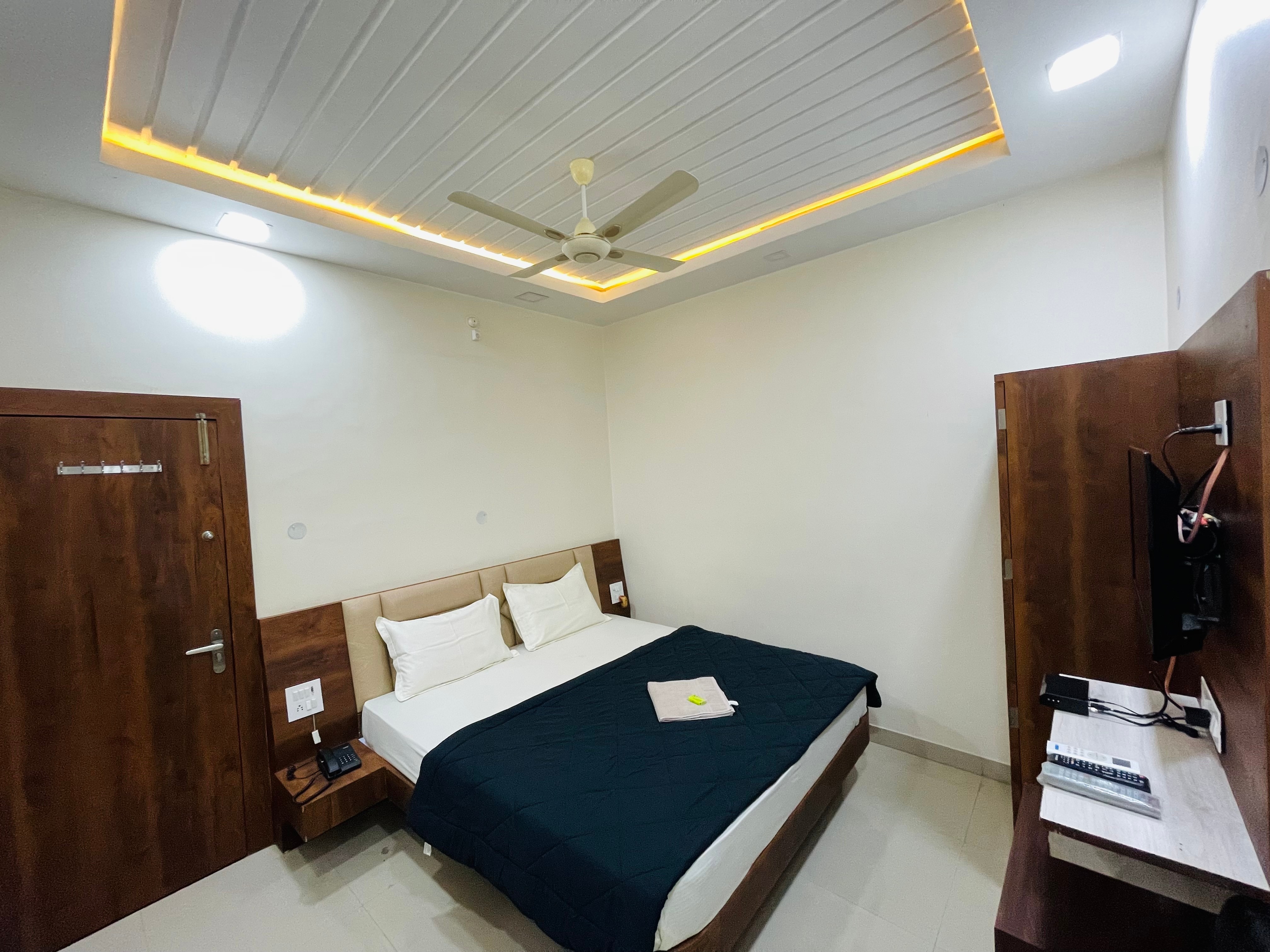 Narmada Dhara - Tap to explore photos