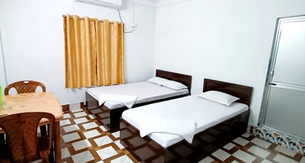 BAGDOGRA HOME STAY Room Type - Classic Triple