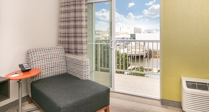 Holiday Inn Express Hotel & Suites Seaside Convention Center Room Type - 2 King Beds Standard River View Balcony
