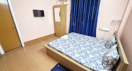 Dhanshiri Inn | 5Min from Downtown Hospital Room Type - Deluxe room with Free Wifi