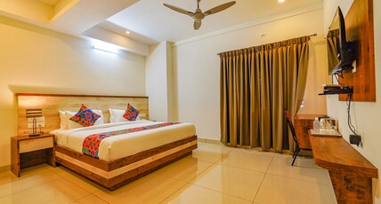 FabHotel Shakthi Suites - Nr. Jayadeva Hospital Room Type - Deluxe Room