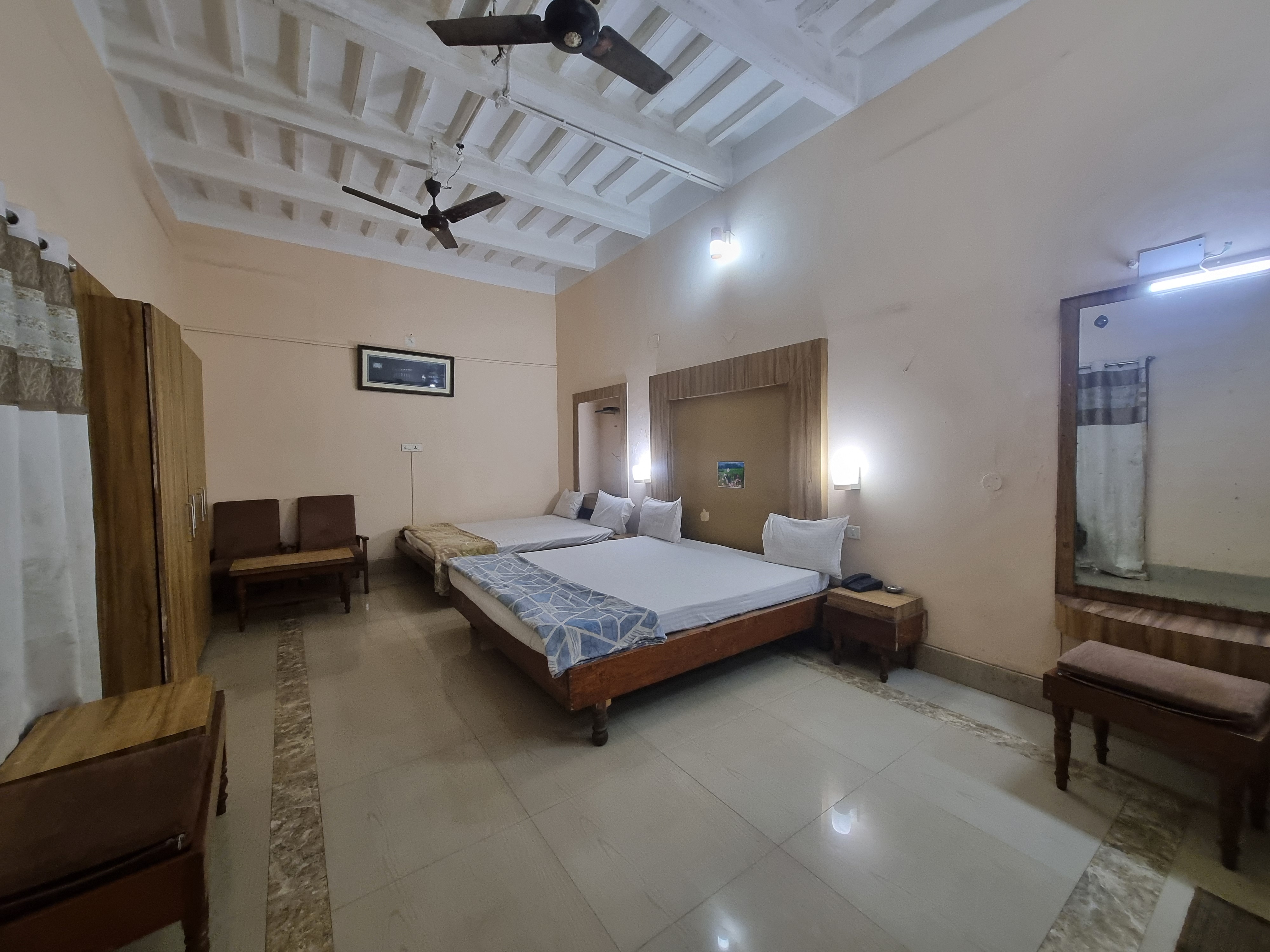 Chandan Guest House | 3 Min Walk to Golden Beach | 10 Min Walk to Jagannath Temple - Tap to explore photos