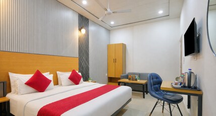 Hotel Downtown by Quadis- Sector 15 Noida Room Type - Deluxe Room