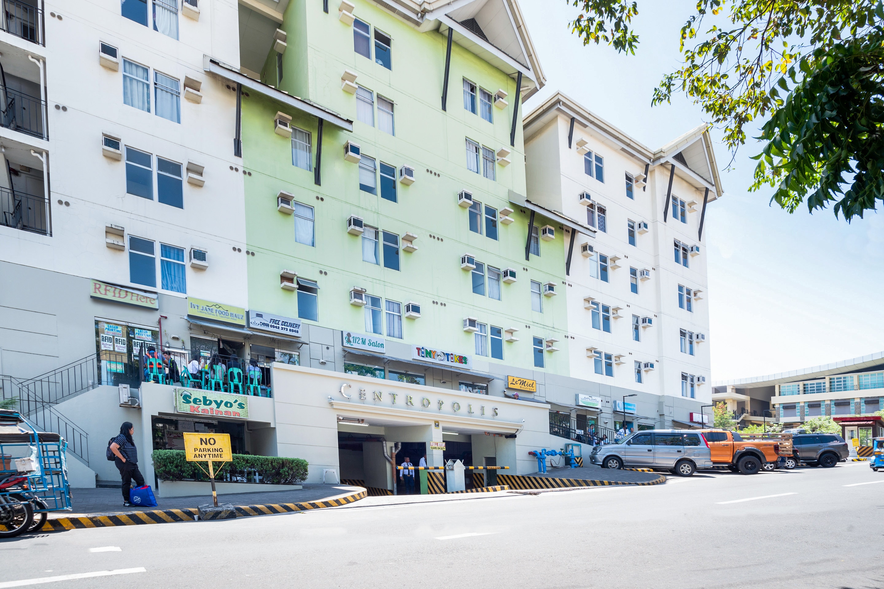 OYO 148 Gbs Properties (centropolis) - Tap to explore photos
