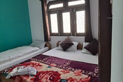 Hotel Madhuban