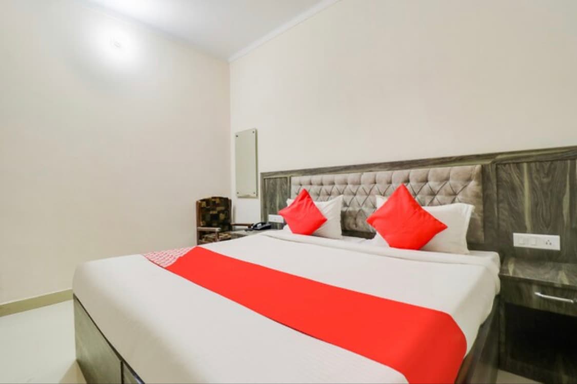Hotel Vashistha - Tap to explore photos