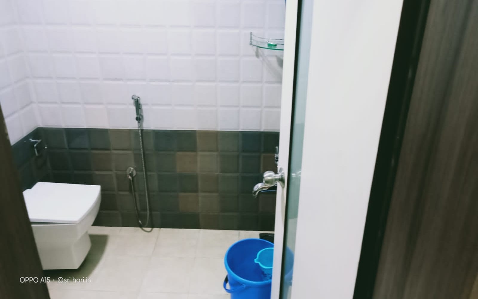 Hotel Shree Hari Inn - Tap to explore photos