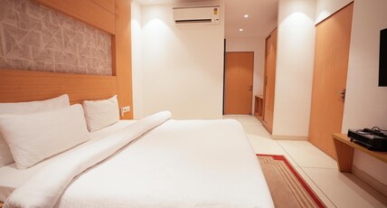 Annekaa Heights (Adjacent Chaar Dham Temple) Room Type - Super Deluxe Room
