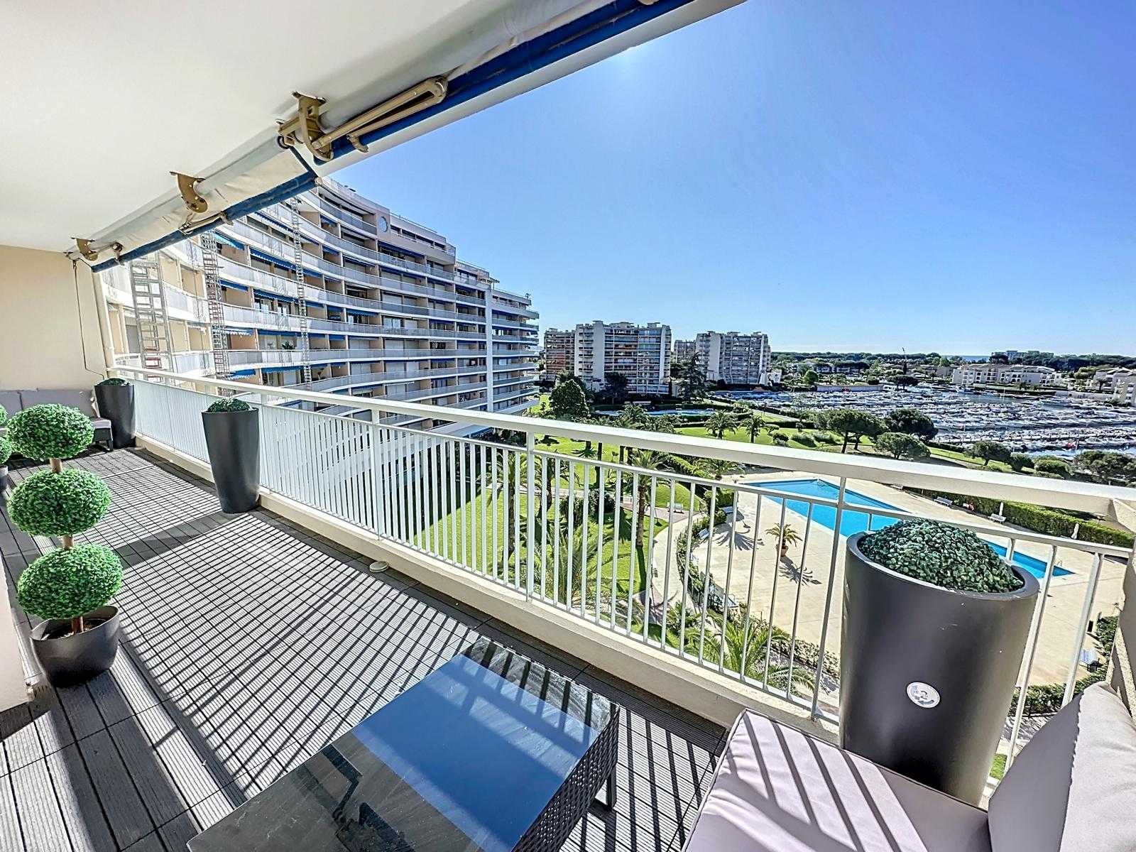 Modern apartment - AC-1BR- 4P - Mandelieu - Tap to explore photos