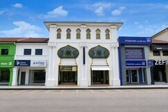 Palette - Near Amanjaya Mall Formerly El-Zahraa