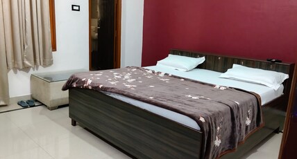 Shri Shyam Gest House Room Type - Deluxe Room