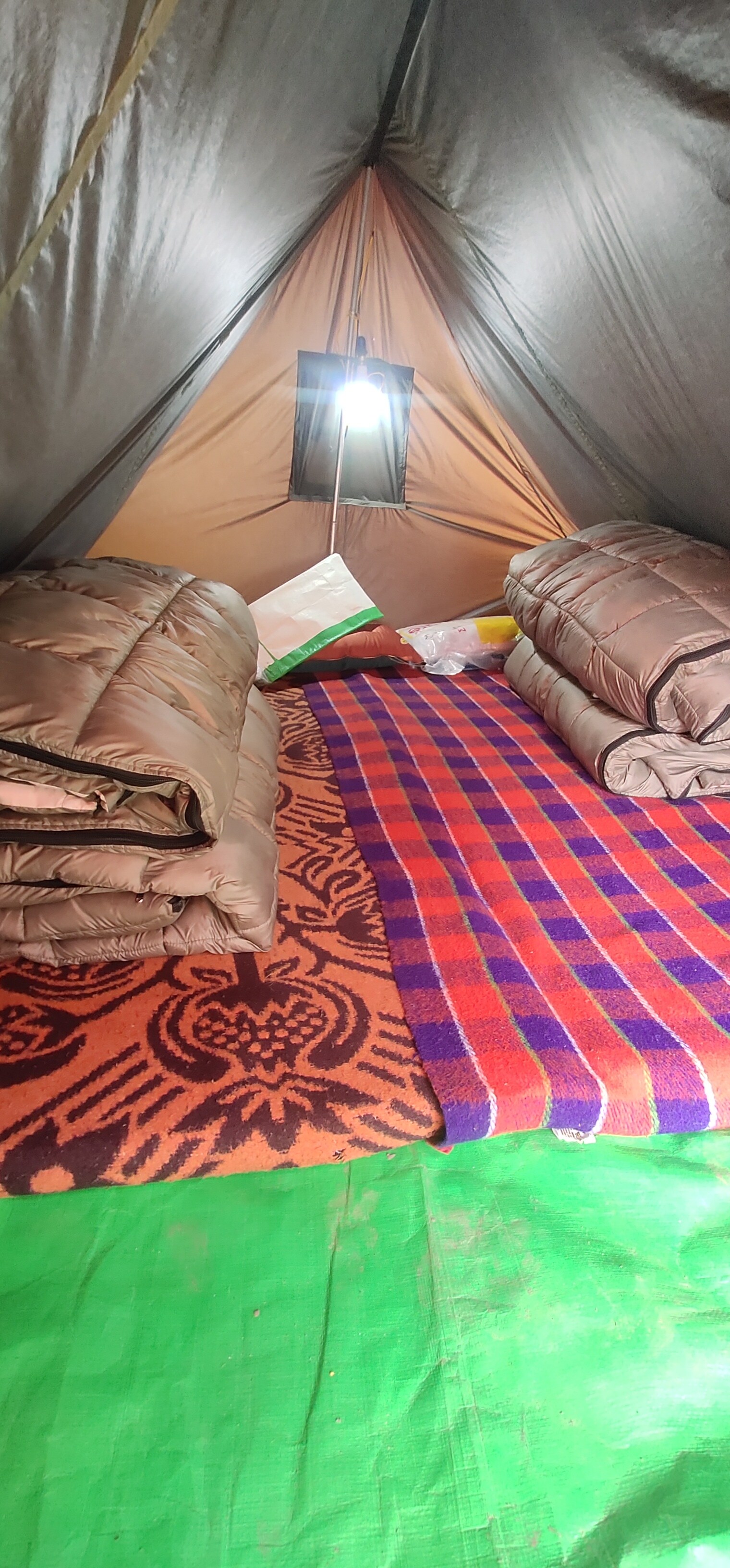 Mahi Camping - Tap to explore photos